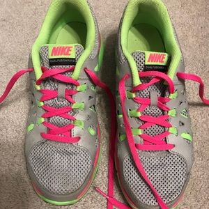 Nike Dual Fusion Run2. Size 6Y. Fits women’s 7.5